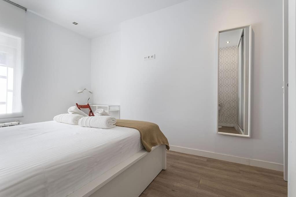 Alcam Castellana La Paz Madrid Apartment Exterior photo
